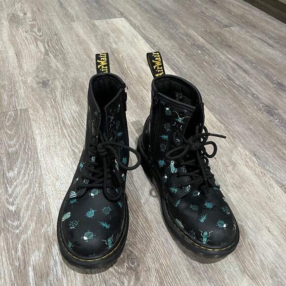 Dr. Martens Junior 1460 Glow Dark Bugs Lace Up Boots Black and Blue Size 3 - Picture 2 of 8